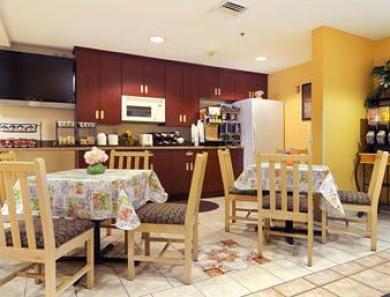 Hometown Inn & Suites Jacksonville Butler Blvd./Southpoint Restoran fotoğraf